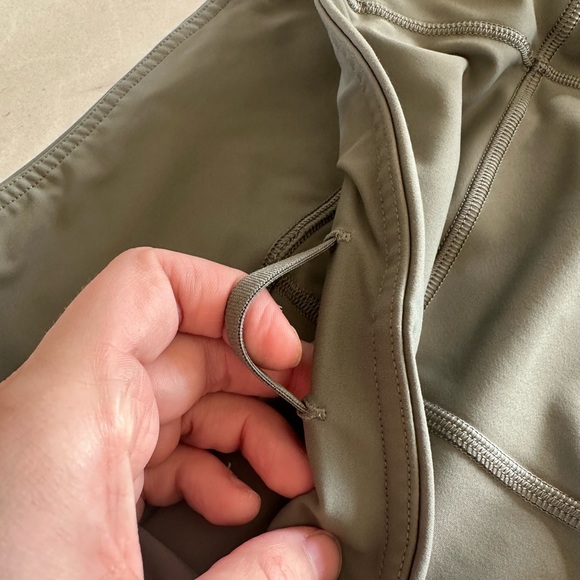 Lululemon Fast & Free Crop II Nulux 19" Grey Sage size 8 W6AS5S - Picture 11 of 16